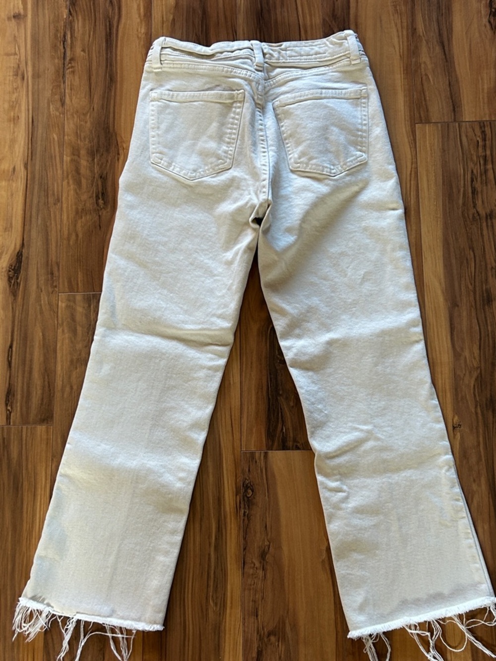 Zara Off-White Capri Jeans - Picture 4 of 8